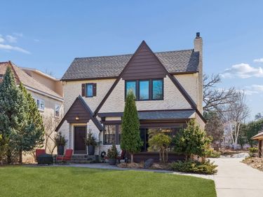 211 W Minnehaha Parkway, Minneapolis, MN 55419