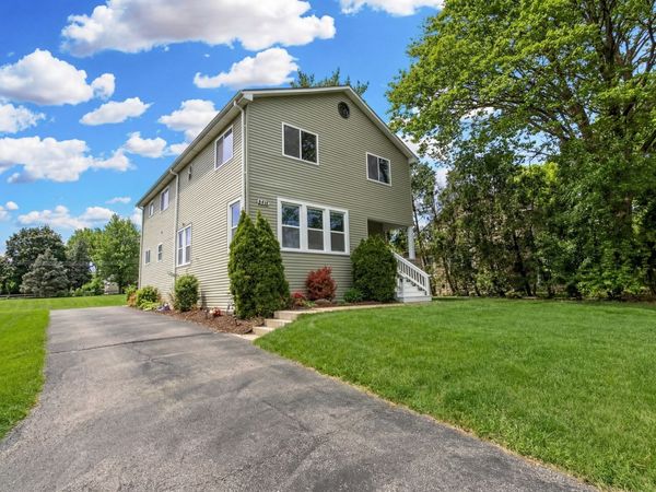 2415 Maple Avenue, Downers Grove, IL 60515