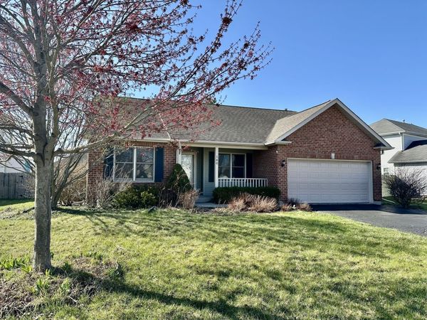 180 Clover Chase Circle , Woodstock, IL 60098