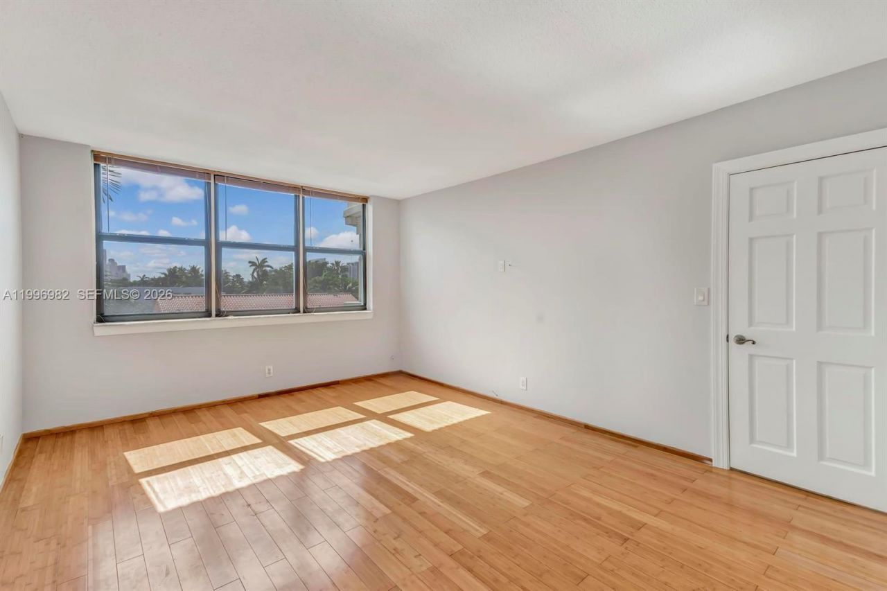 3199 S Ocean Dr, Unit 406, Hallandale Beach, FL 33009 Photo