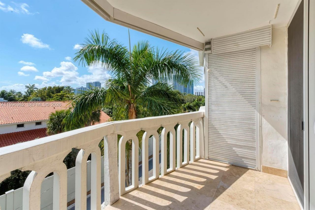 3199 S Ocean Dr, Unit 406, Hallandale Beach, FL 33009 Photo