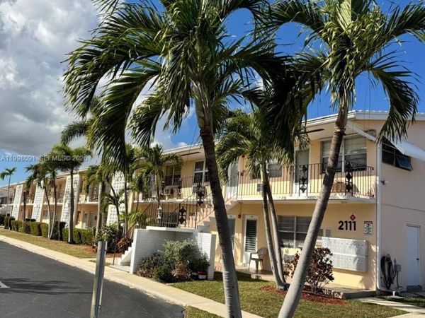 2111 NE 56th St , Unit 206, Fort Lauderdale, FL 33308
