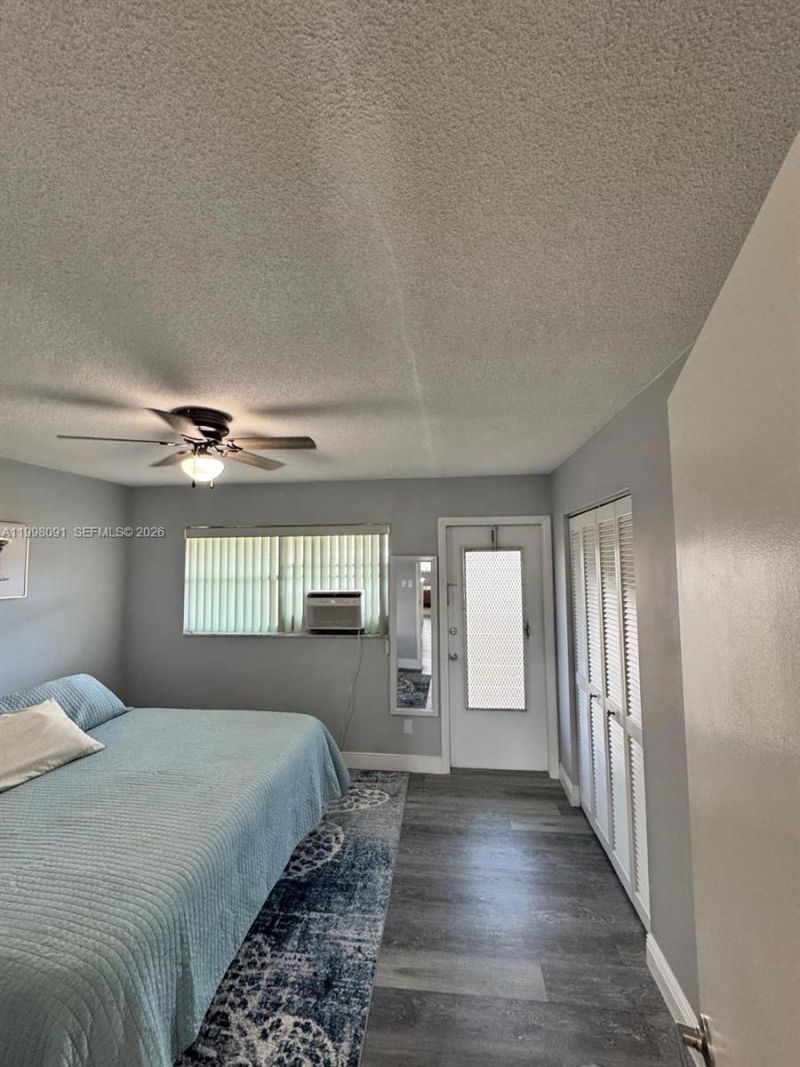 2111 NE 56th St , Unit 206, Fort Lauderdale, FL 33308 Photo