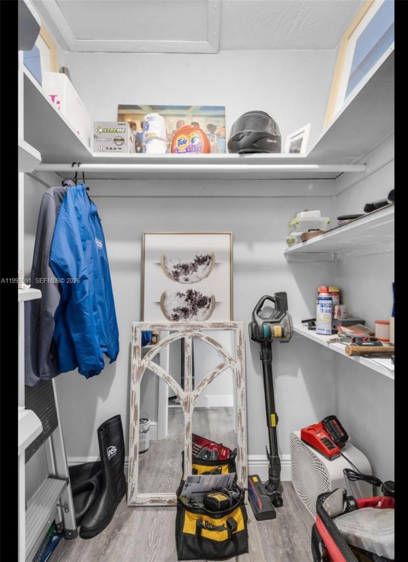 2111 NE 56th St, Unit 206, Fort Lauderdale, FL 33308 Photo