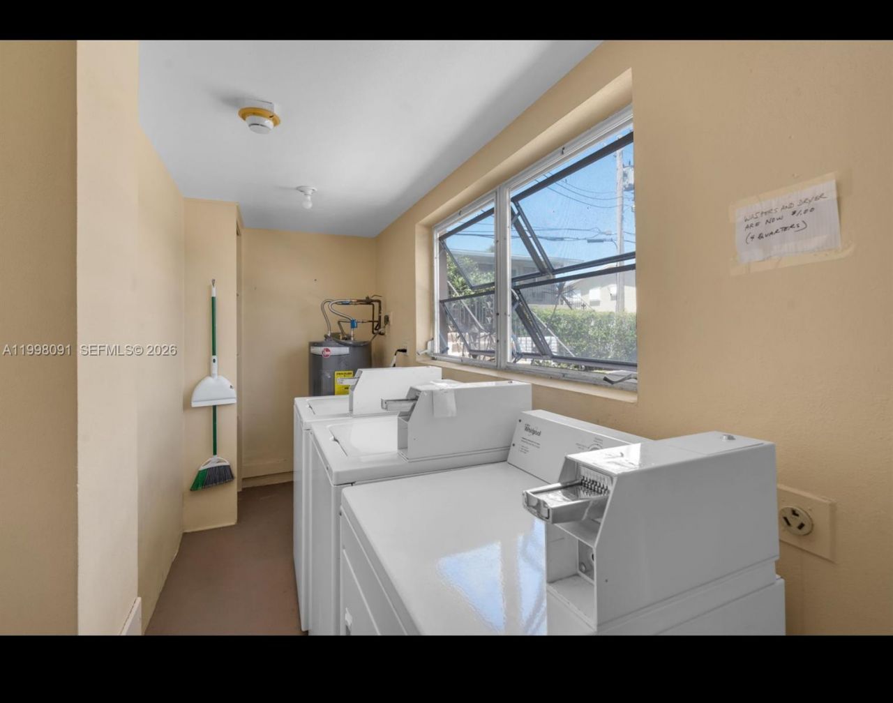 2111 NE 56th St, Unit 206, Fort Lauderdale, FL 33308 Photo