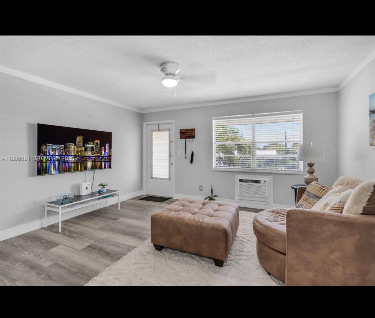 2111 NE 56th St, Unit 206, Fort Lauderdale, FL 33308 Photo