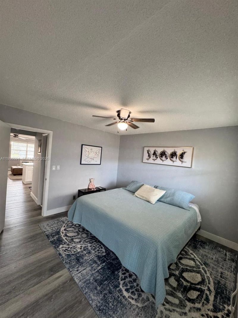 2111 NE 56th St , Unit 206, Fort Lauderdale, FL 33308 Photo