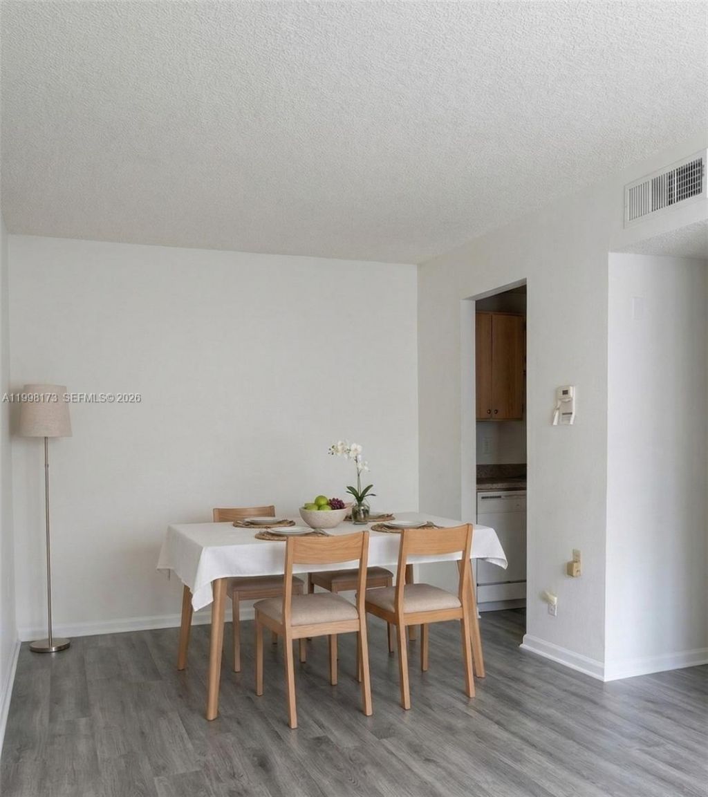 1129 Lake Victoria Dr, Unit F, West Palm Beach, FL 33411 Photo