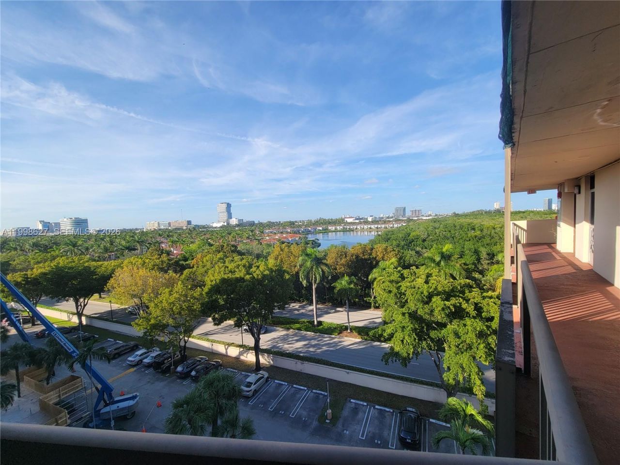 3301 N Country Club Dr, Unit 811, Aventura, FL 33180 Photo