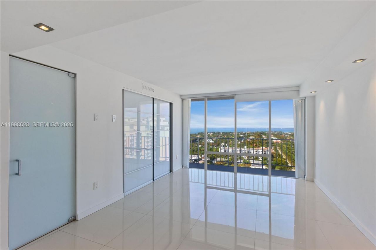 881 Ocean Dr, Unit 18F, Key Biscayne, FL 33149 Photo