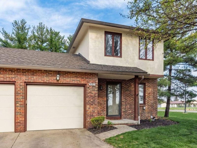 3147 Parkview Drive, Grove City, OH 43123 Photo 2