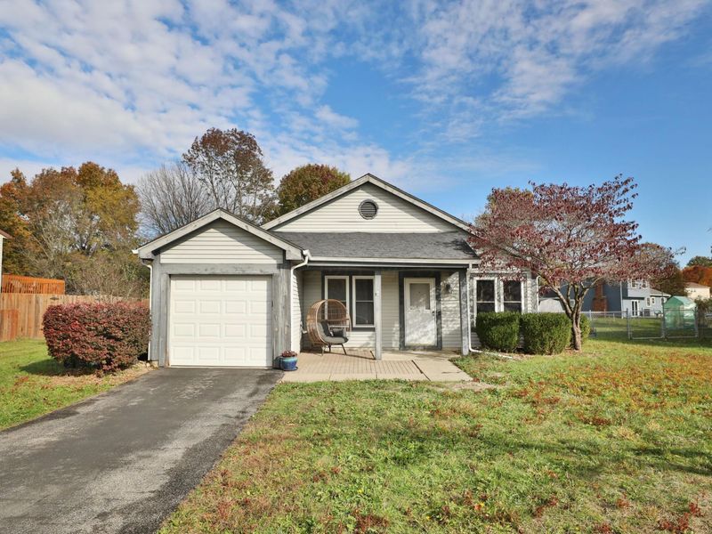 6998 Wind River Drive, Reynoldsburg, OH 43068 Photo 2