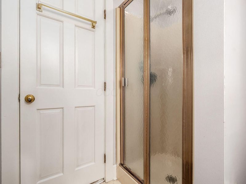 8058 Flint Road , Columbus, OH 43235 Photo 22