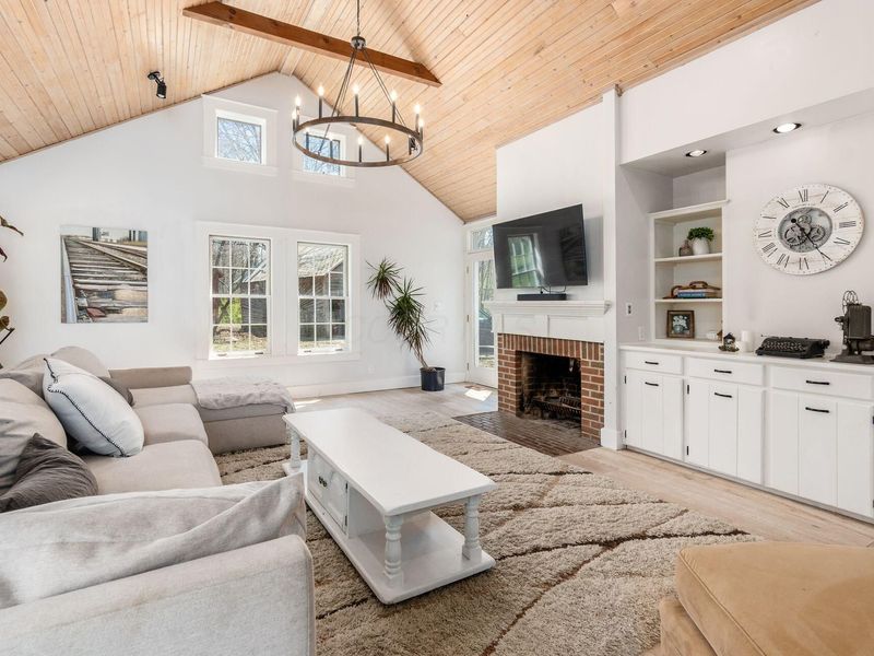 8058 Flint Road , Columbus, OH 43235 Photo 4