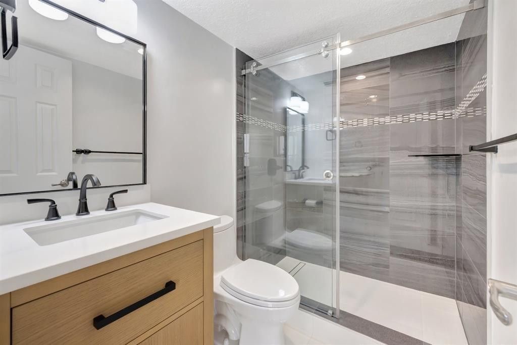 2400 NE 33rd Avenue, Unit 212, Fort Lauderdale, FL 33305 Photo