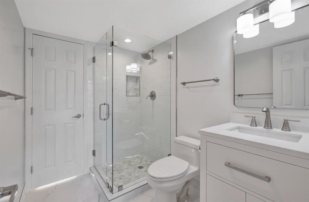 2400 NE 33rd Avenue, Unit 212, Fort Lauderdale, FL 33305 Photo