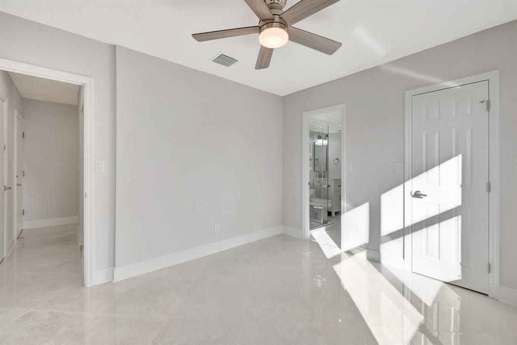 2400 NE 33rd Avenue, Unit 212, Fort Lauderdale, FL 33305 Photo