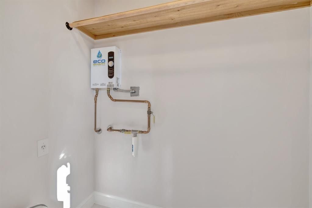 2400 NE 33rd Avenue, Unit 212, Fort Lauderdale, FL 33305 Photo