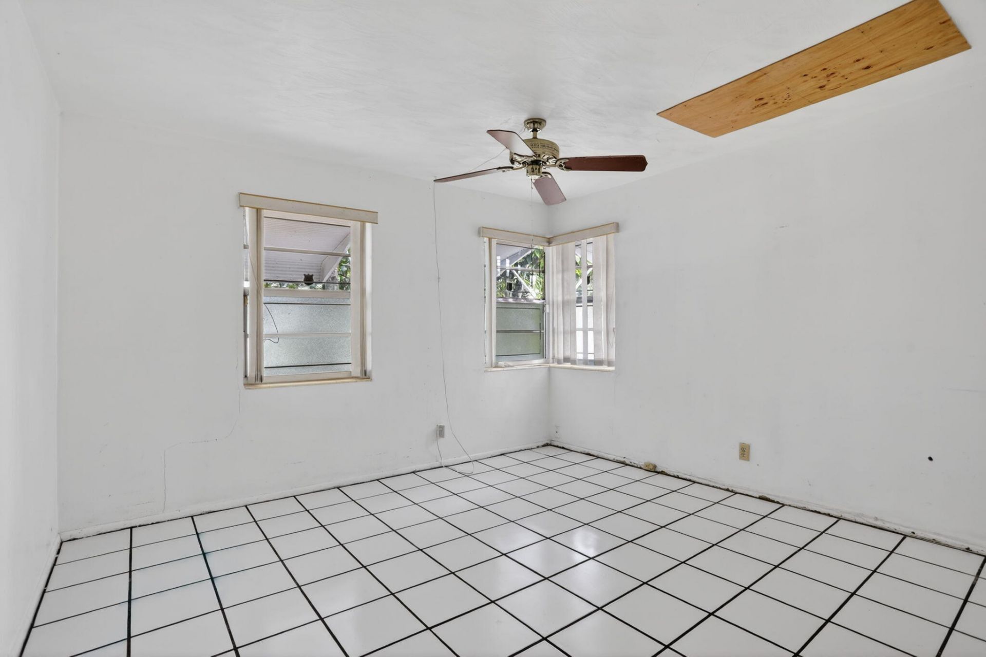 2411 NE 10th Terrace, Pompano Beach, FL 33064 Photo
