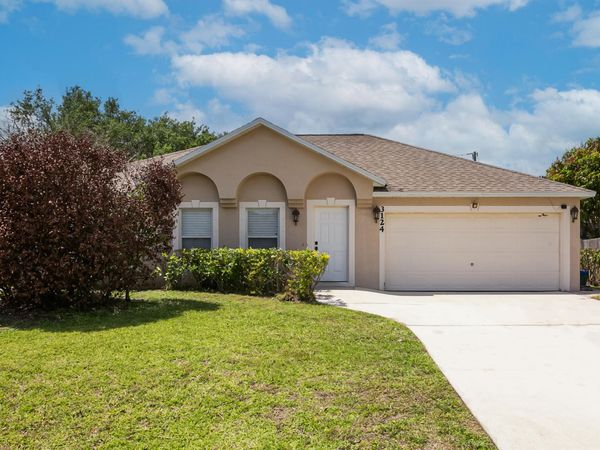 3124 SW Armucher Street, Port St. Lucie, FL 34953