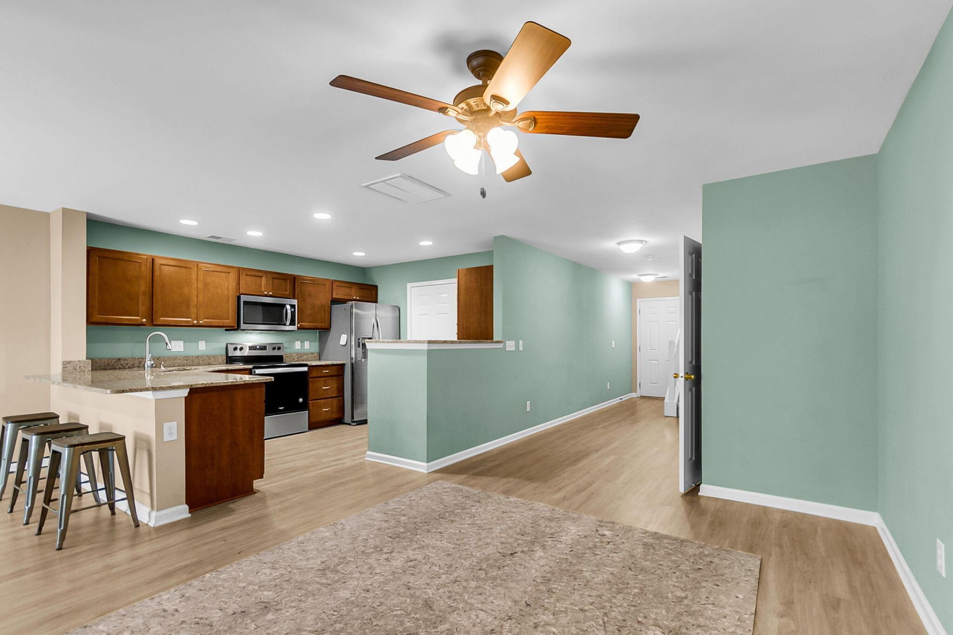 604 Poplar Grove Place Photo 7