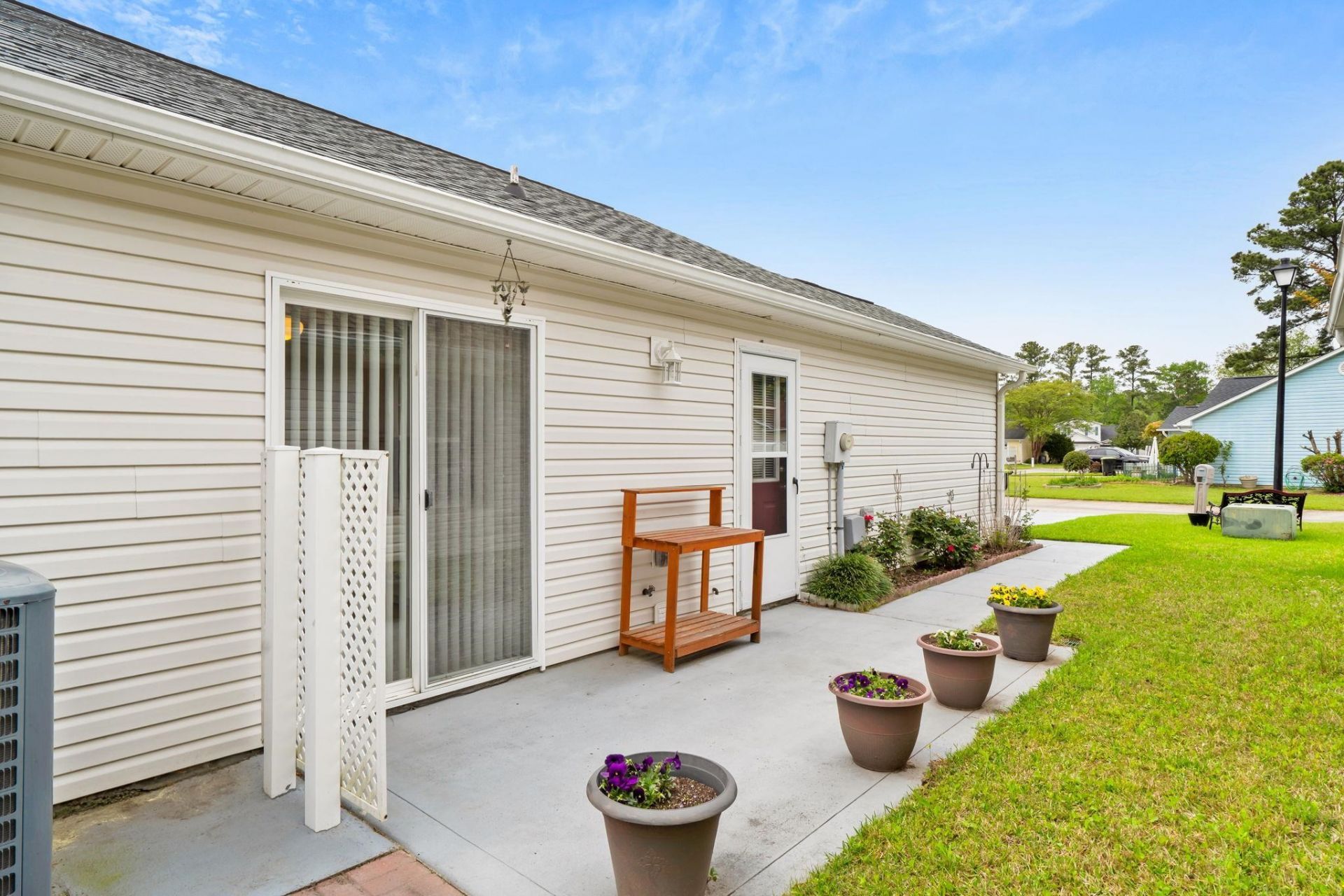 170 Sussex Ct. Photo 27