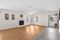 170 Sussex Ct. photo 4