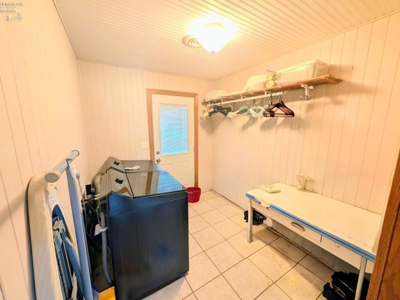 5917 HEYWOOD Road, Sandusky, OH 44870 Photo 8