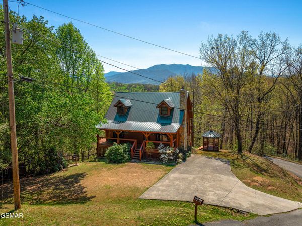 1855 Spring Hill Drive, Sevierville, TN 37876