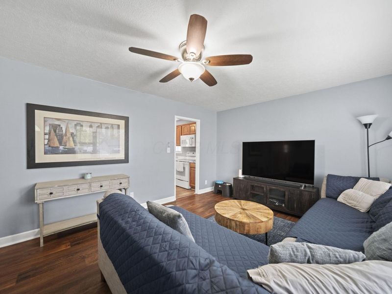 982 Hillridge Road, Reynoldsburg, OH 43068 Photo 4