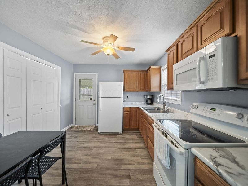 982 Hillridge Road, Reynoldsburg, OH 43068 Photo 8