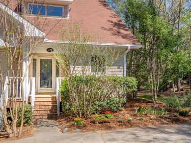 305 Mcgregor Drive, Unit B, Chapel Hill, NC 27514