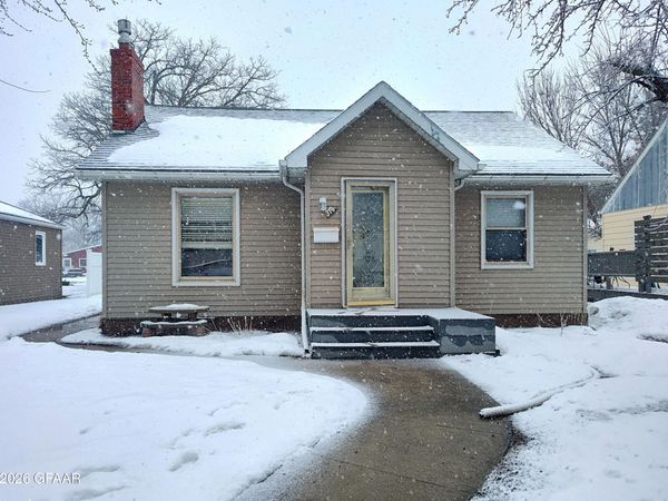 319 CROCKER Avenue N, Thief River Falls, MN 56701