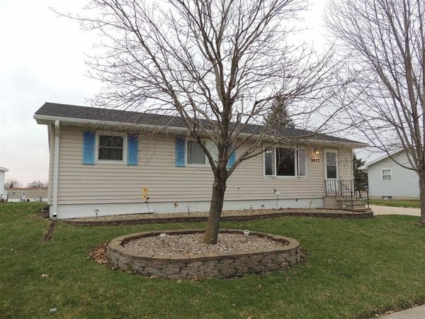 5827 Dahlia Boulevard, Waterloo, IA 50701