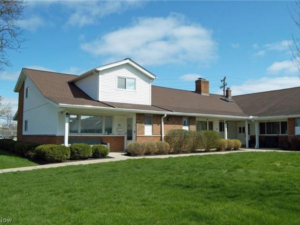 25600 Country Club Boulevard , Unit 18, North Olmsted, OH 44070