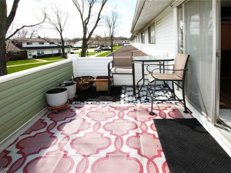 25600 Country Club Boulevard, Unit 18, North Olmsted, OH 44070 Photo 18