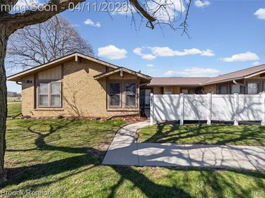 2671 Roundtree Drive Roundtree Drive, Troy, MI 48083