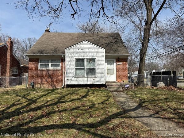 22400 Acacia Street, Detroit, MI 48223