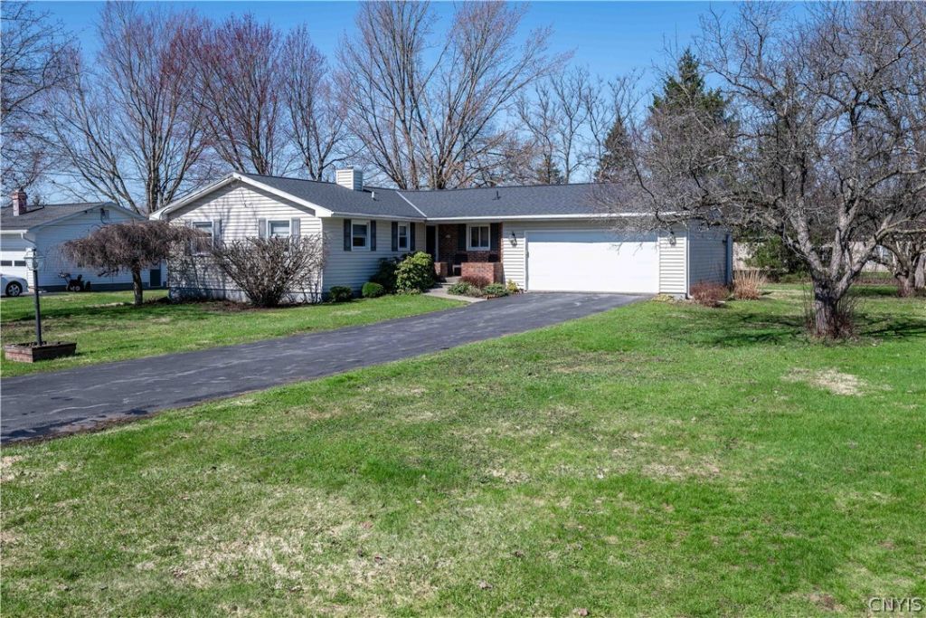 5875 Columbus Drive, Marcy, NY 13403 Main Photo