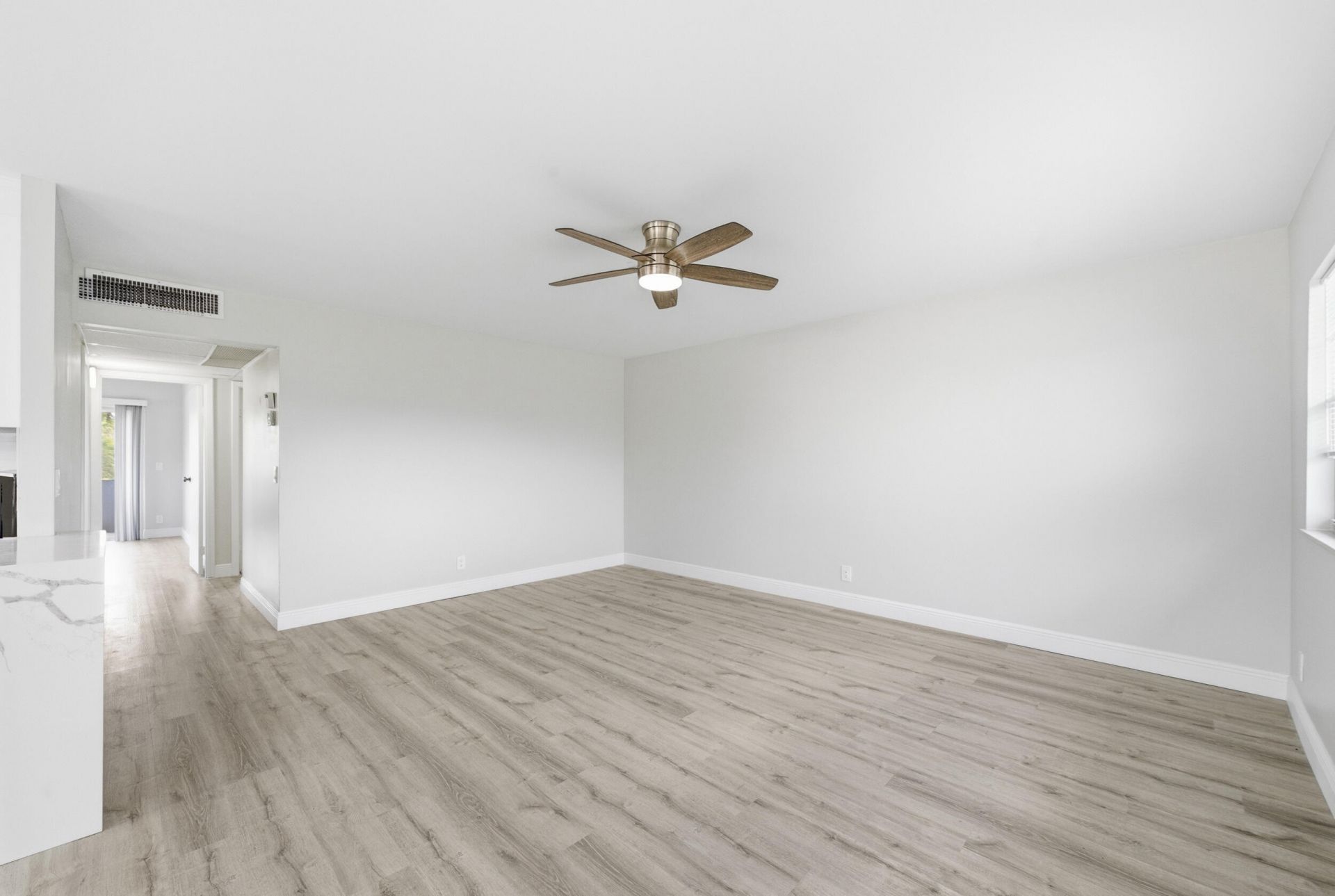 284 Flanders F, Delray Beach, FL 33484 Photo
