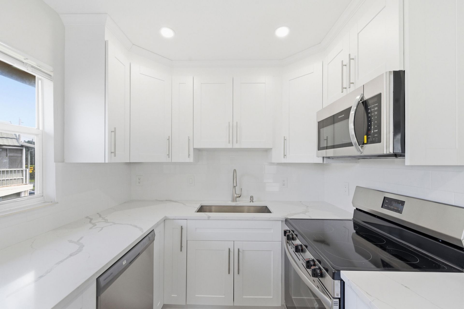 284 Flanders F, Delray Beach, FL 33484 Photo
