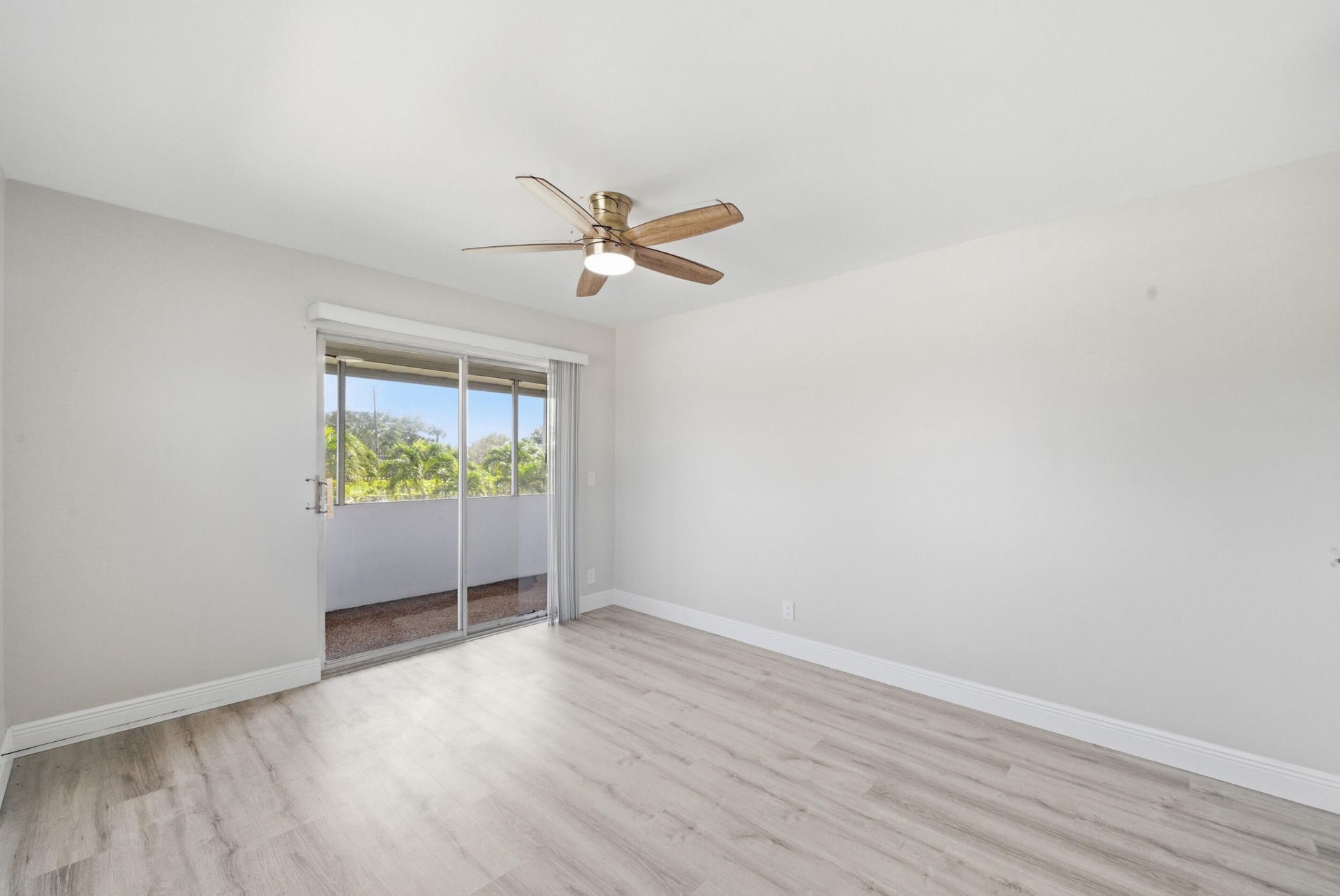 284 Flanders F, Delray Beach, FL 33484 Photo