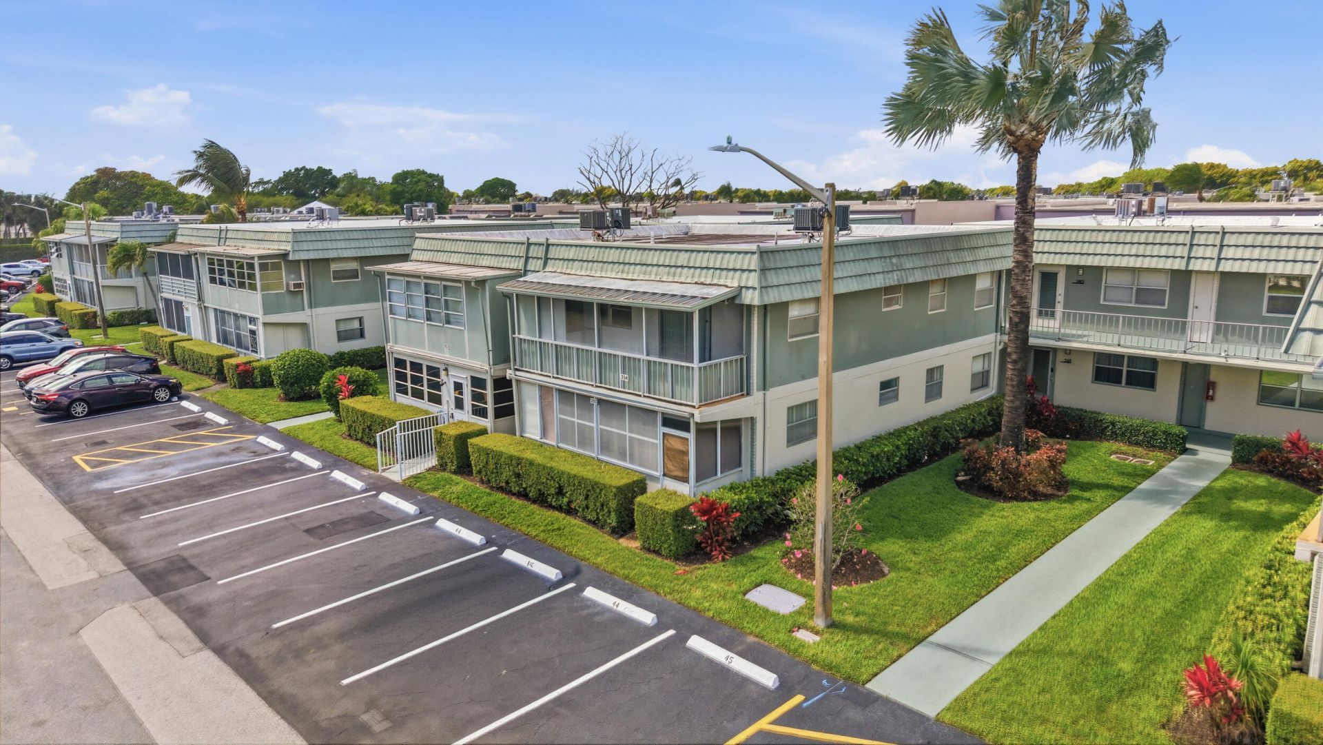 284 Flanders F, Delray Beach, FL 33484 Photo