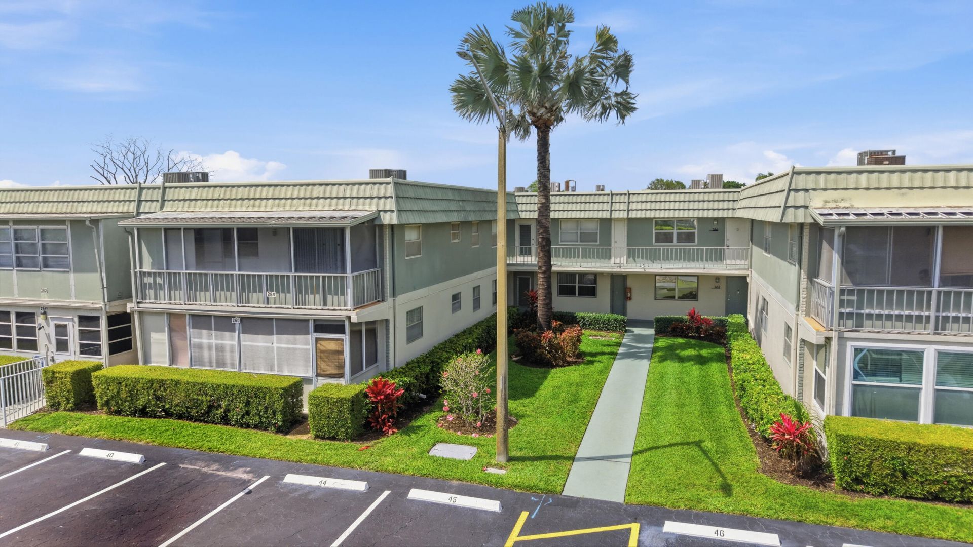 284 Flanders F, Delray Beach, FL 33484 Photo