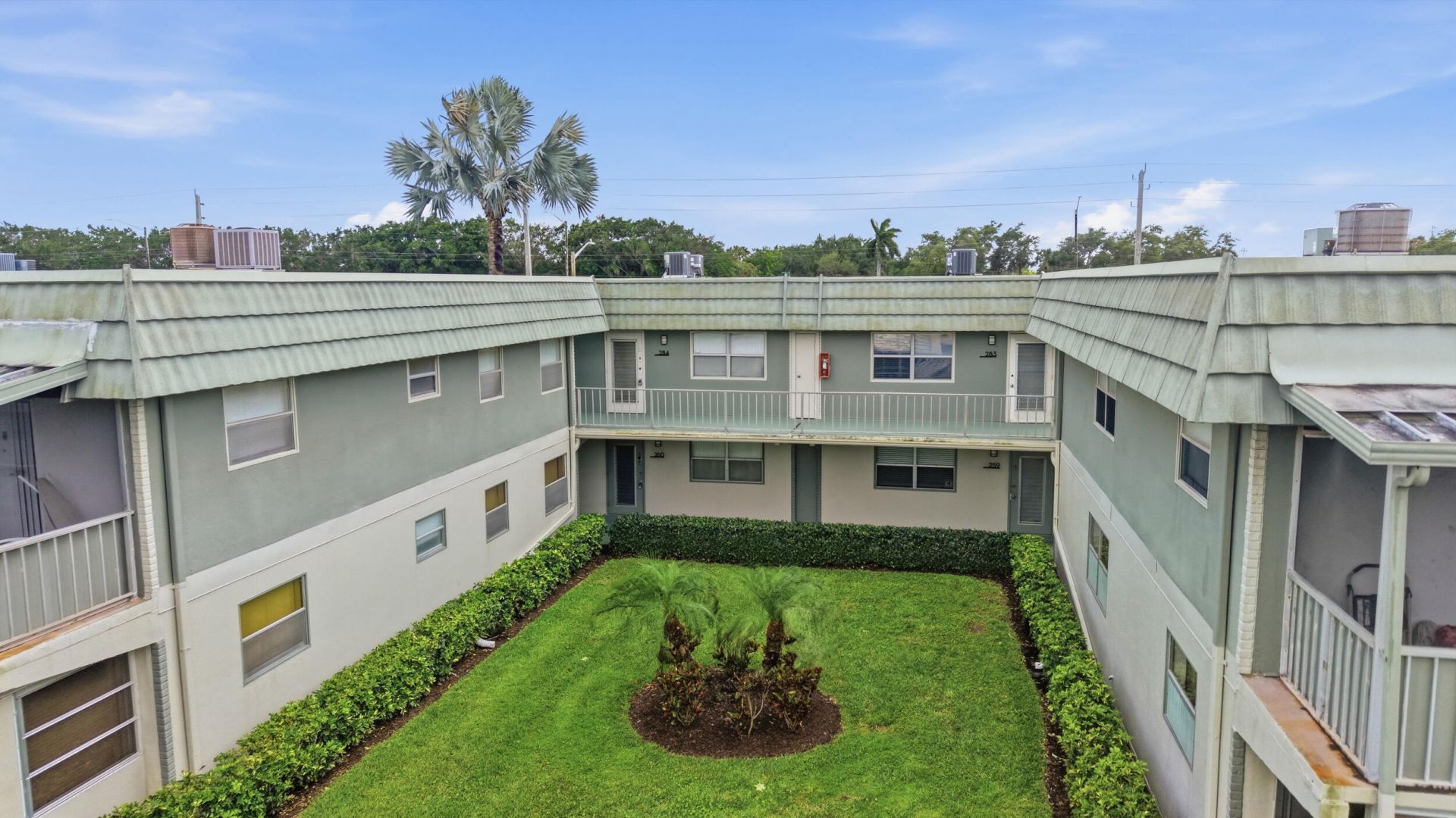 284 Flanders F, Delray Beach, FL 33484 Photo