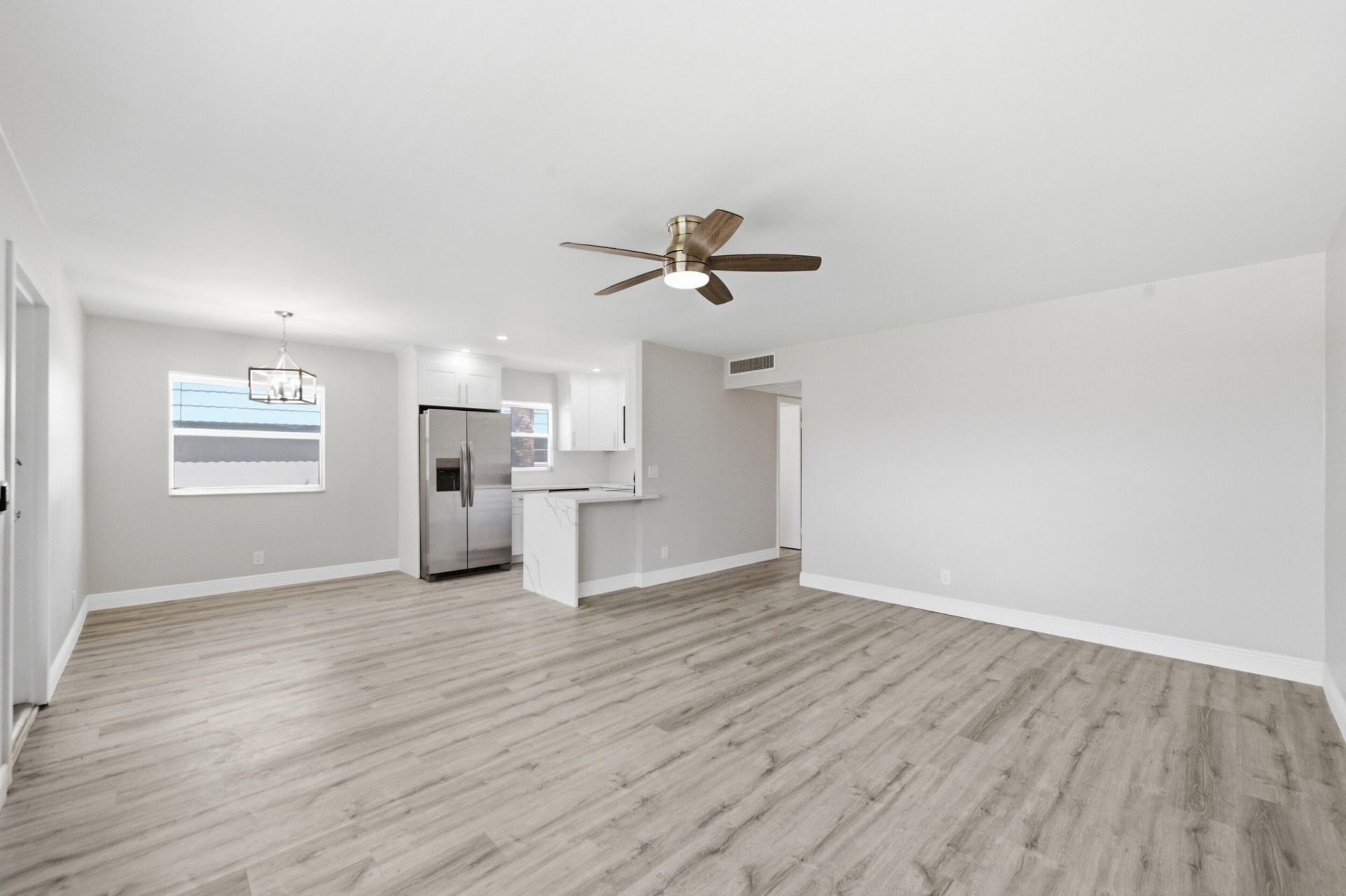 284 Flanders F, Delray Beach, FL 33484 Photo