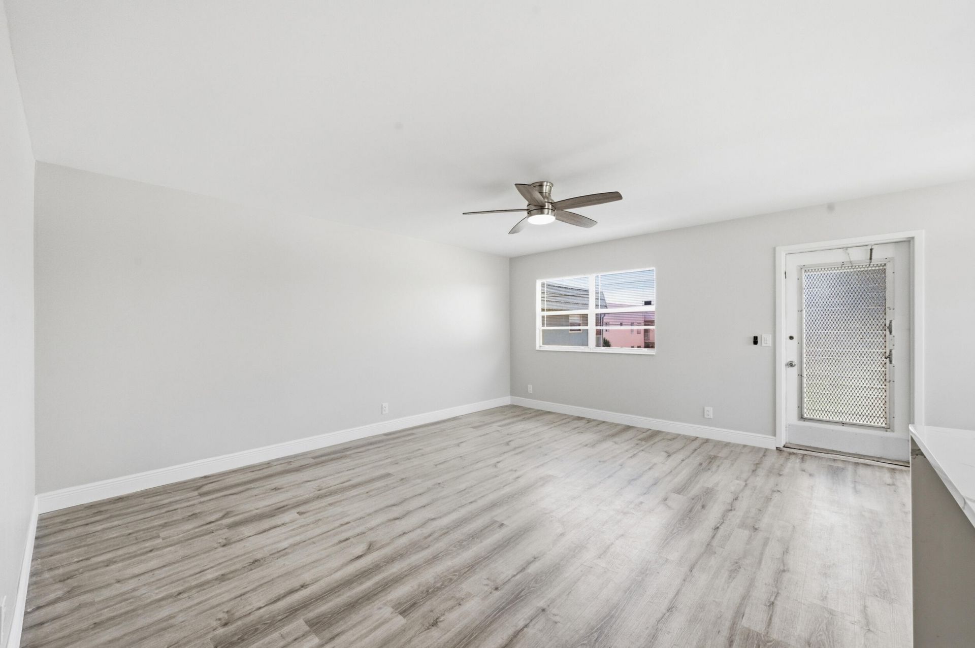 284 Flanders F, Delray Beach, FL 33484 Photo