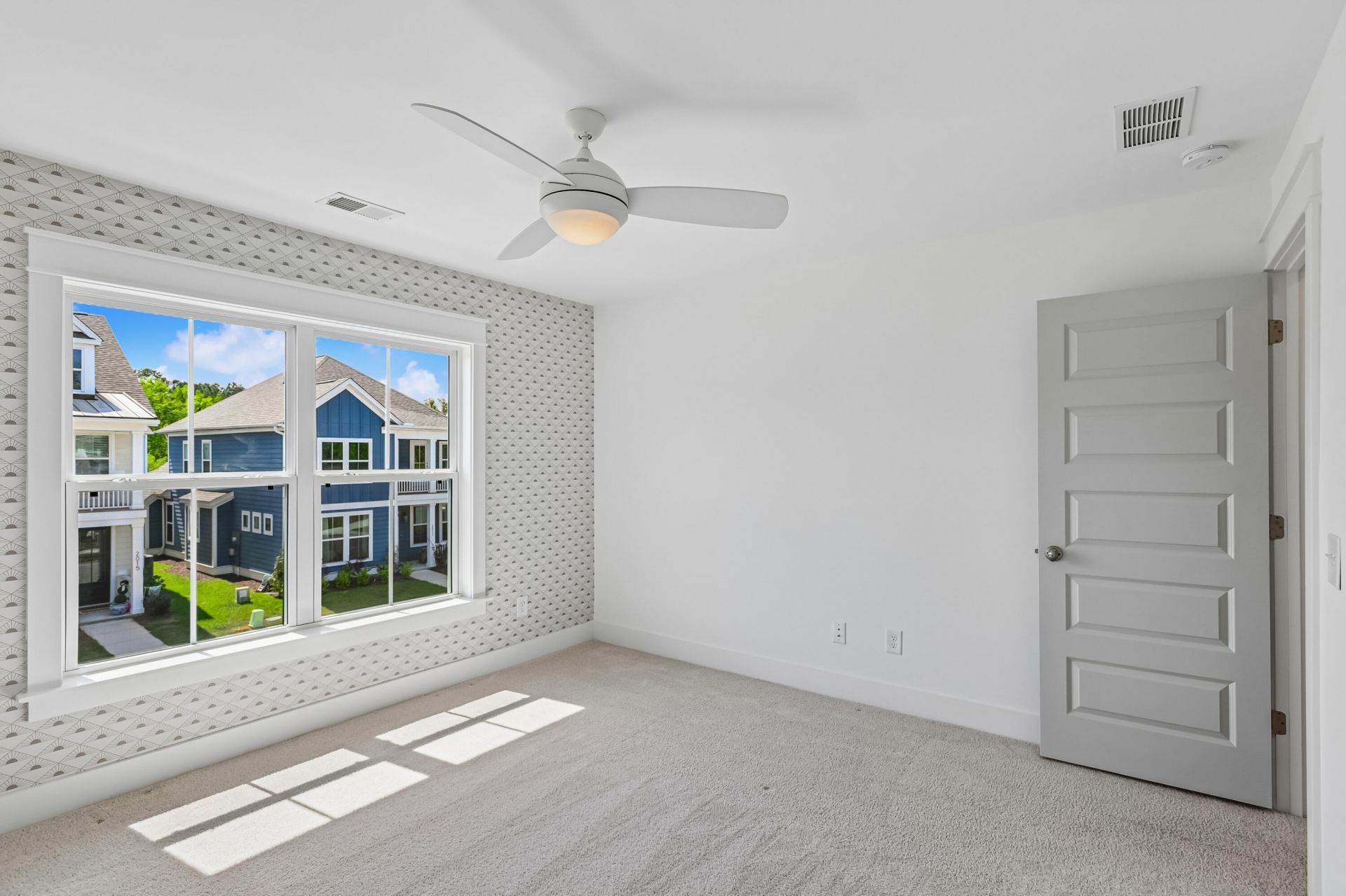 2014 Blue Bayou Boulevard Photo 34