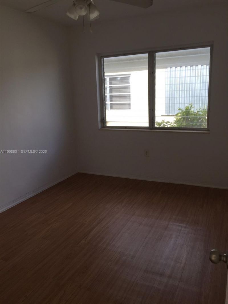 4740 Pine Tree Dr, Unit 26, Miami Beach, FL 33140 Photo