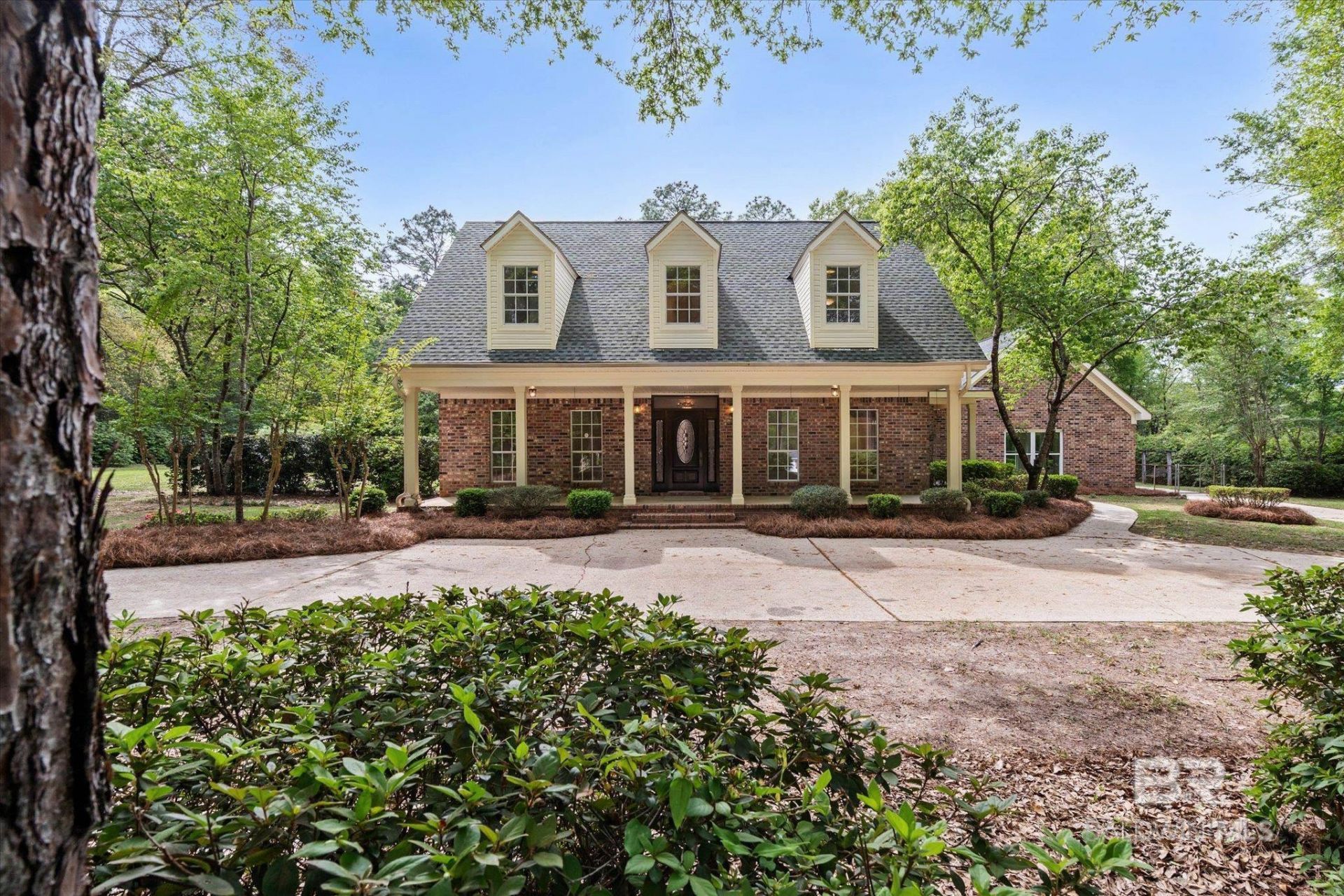 3451 Lacoste Road, Mobile, AL 36618 Main Photo